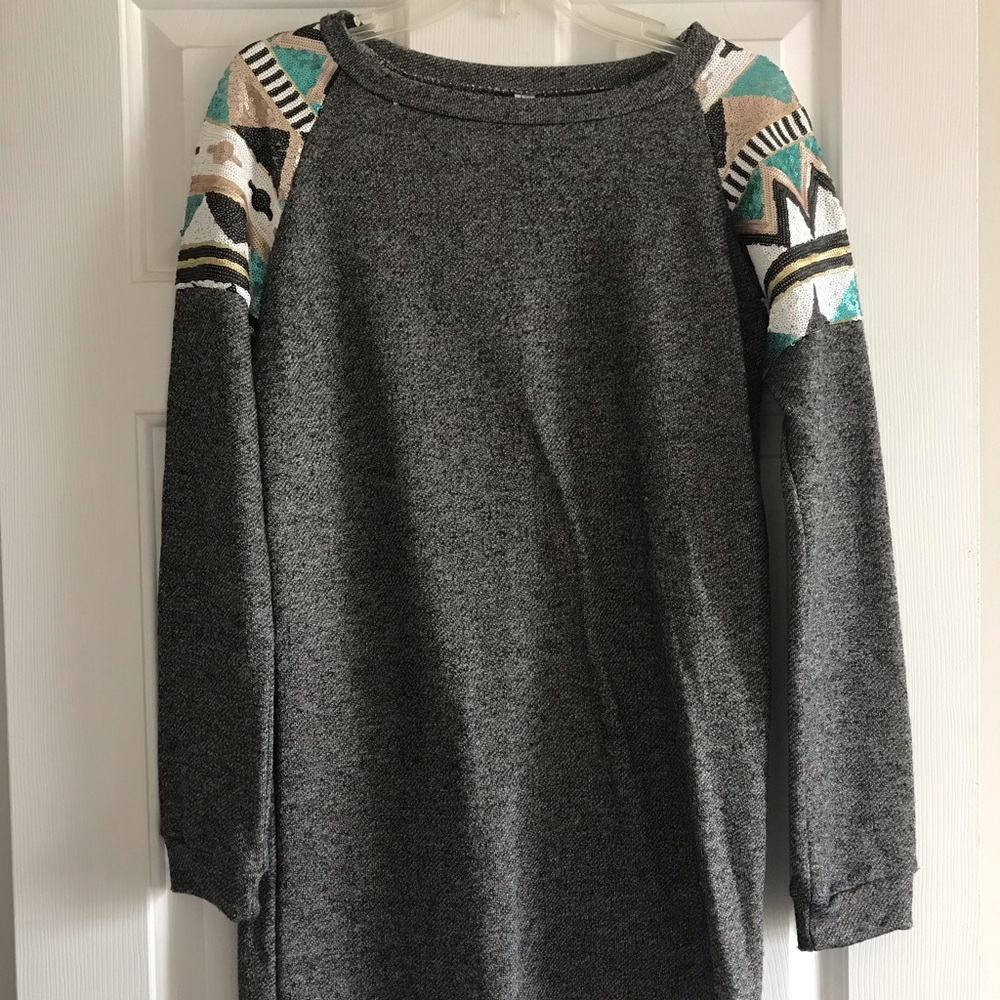 Gray tunic with stylish sequin shoulders